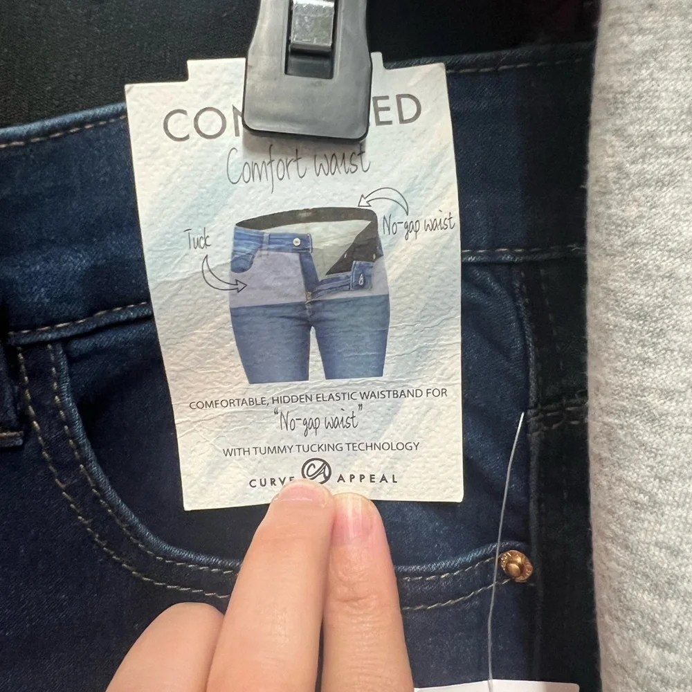 Women’s Jeans - Picture 5 of 6